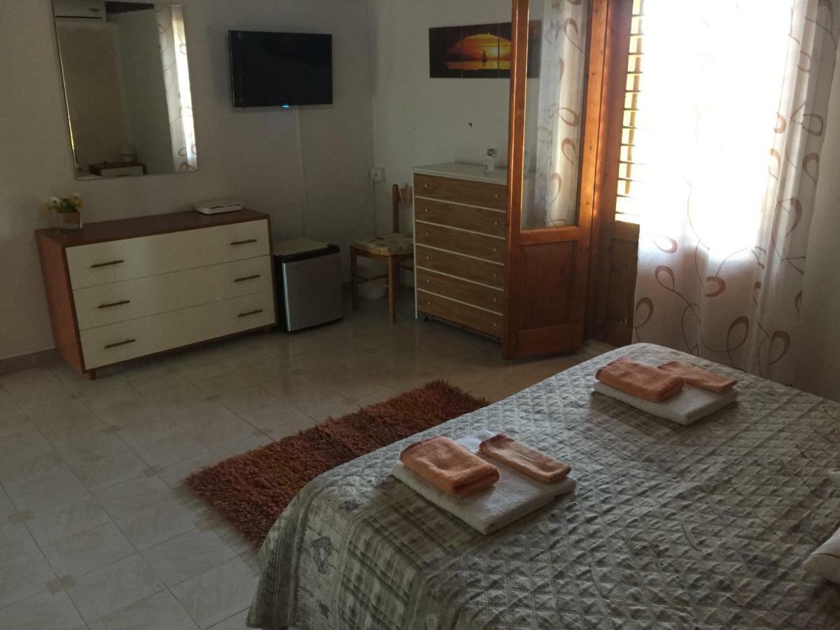 Bed and Breakfast Rudy Arenaile Аренелла Экстерьер фото